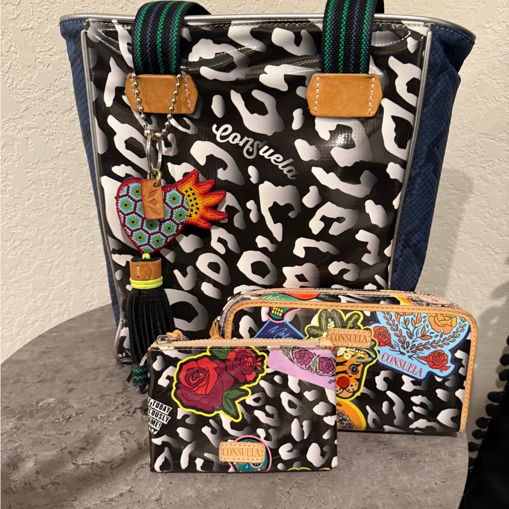 Rox Consuela Chica Tote, wallet and coin purse